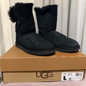 UGG Women's Bailey Button Boots - Black